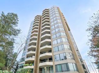 6282 Kathleen Ave #901, Burnaby, BC V5H 4J4