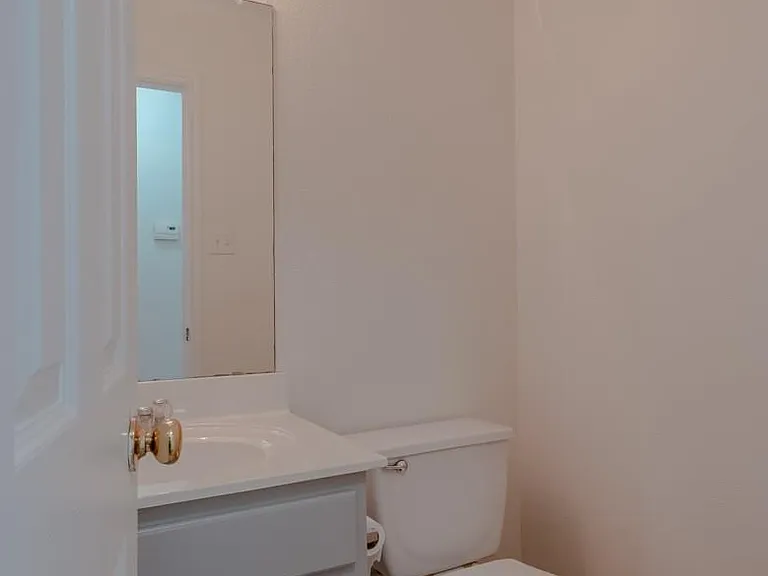 2202 Piedmont Ct — Photo 20