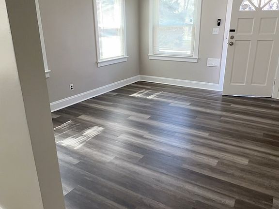 5th image of 4931 Southside Dr