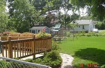 4th image of 395 Hauxwell Dr