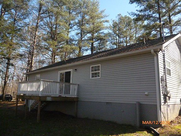 4th image of 205 Windy Park Dr