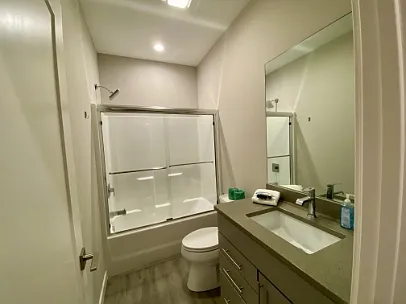 3 Burkes Beach Rd #B — Photo 8