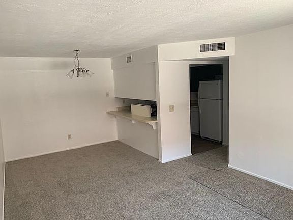 4th image of 254 W Viola St APT 2