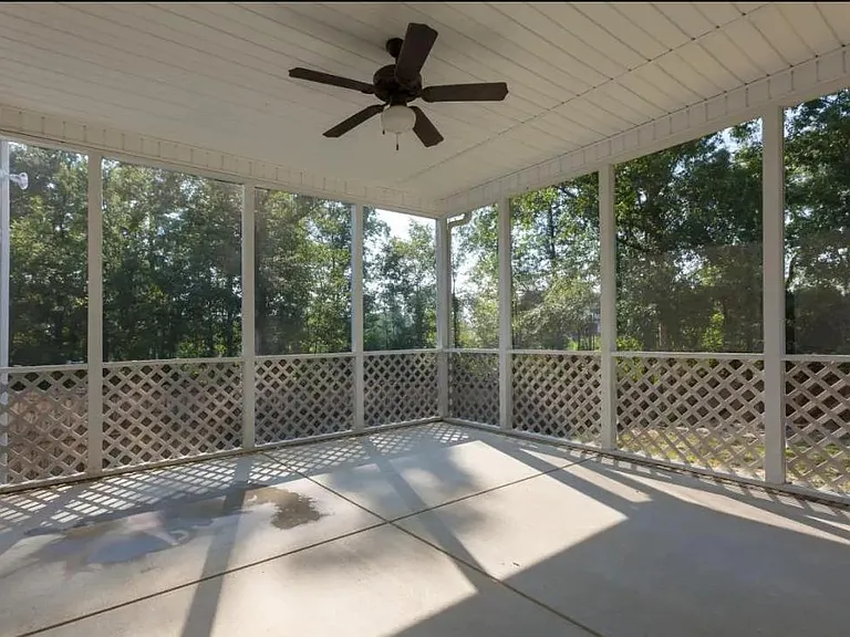 550 Townsend Rd — Photo 6