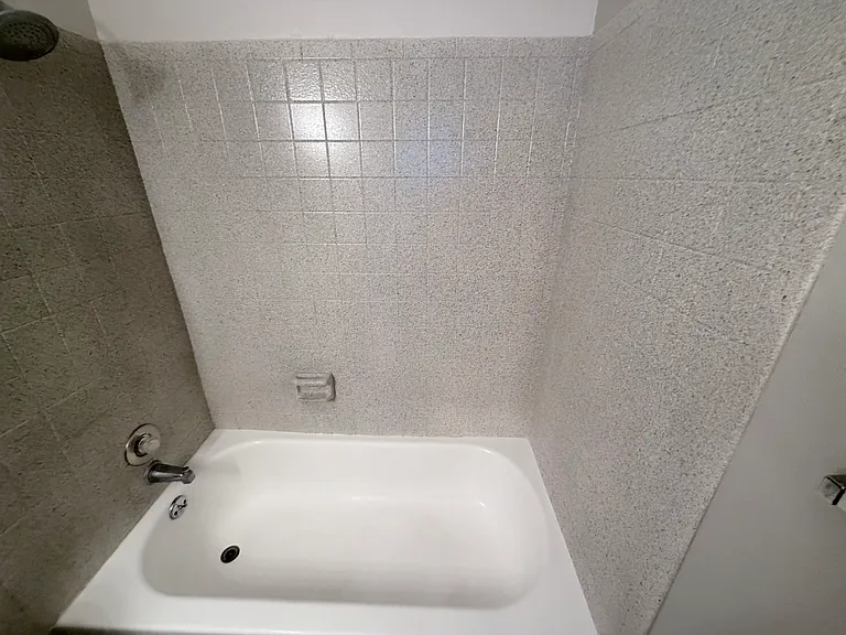 1150 Golden Cir #111 — Photo 9