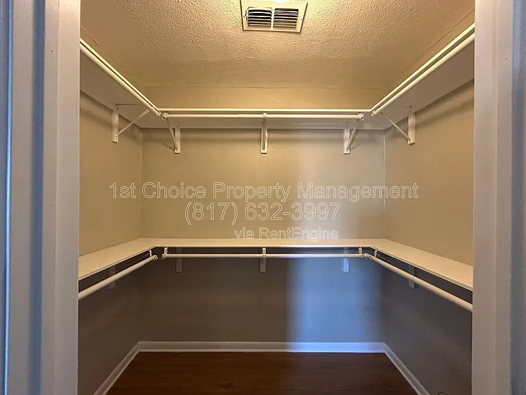 5929 Gayle Dr — Photo 8
