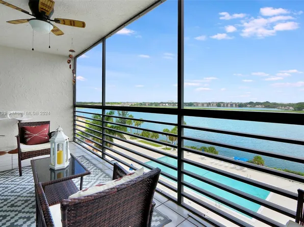 20840 San Simeon Way APT 606, Miami, FL 33179