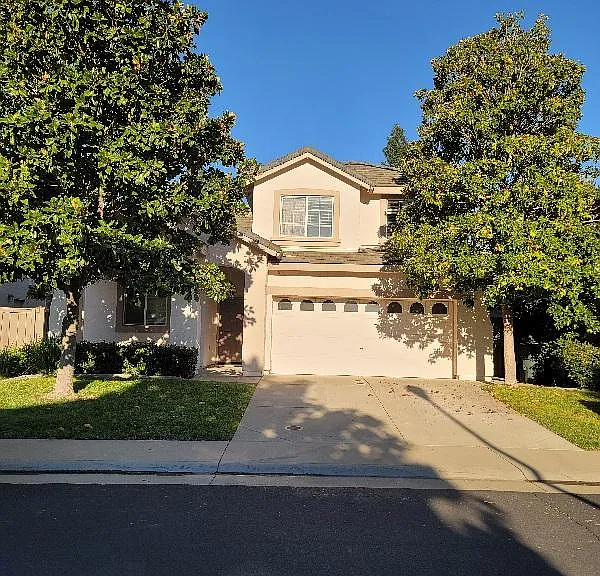 1871 Ravenna Way — Photo 1