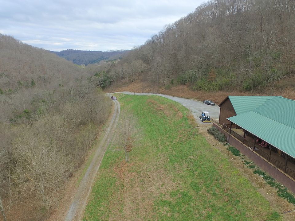 2nd image of 965 Frazier Hollow Rd