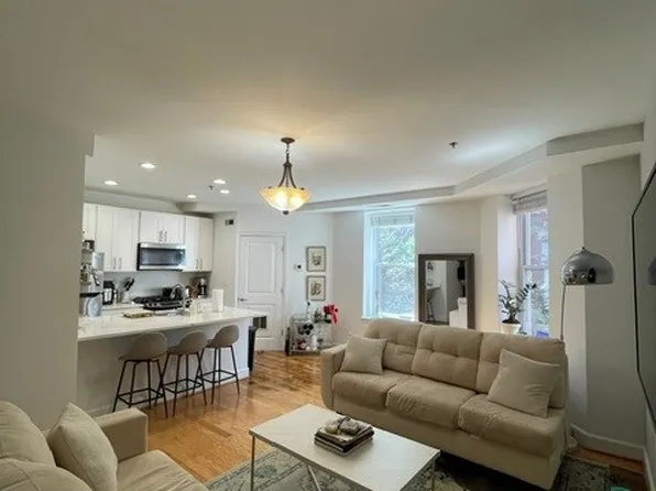 1418 W St NW APT 306, Washington, DC 20009