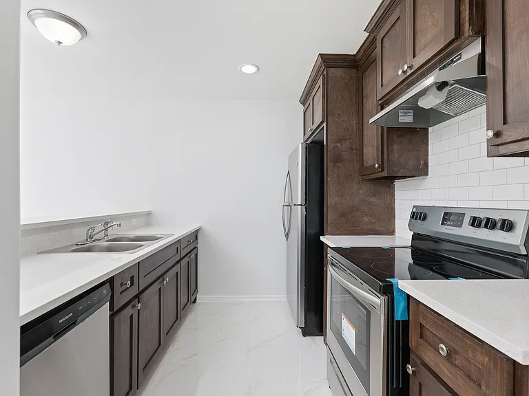 Amarville Apartments and Townhomes — Photo 50