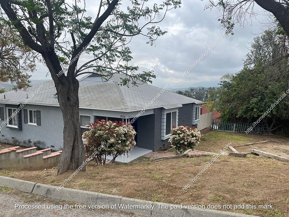 1st image of 19126 Diplomat Ave