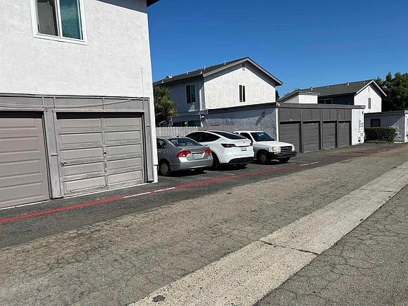 3rd image of 3425 Seabreeze Walk
