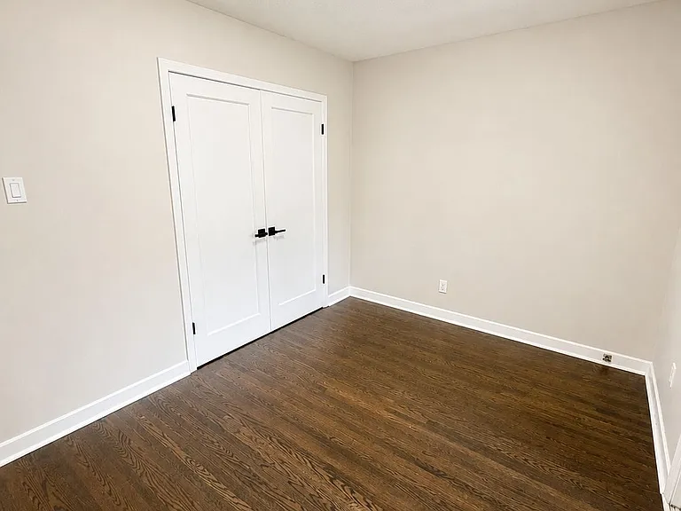 120 Bell Dr — Photo 5