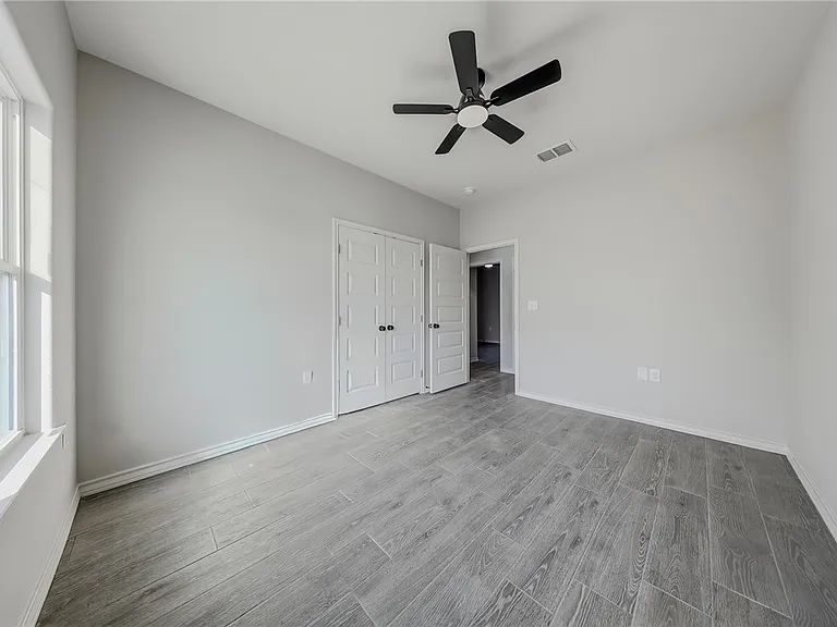 714 Mereet Dr — Photo 19