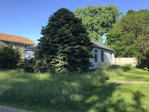 2nd image of 815 N 7th Ave