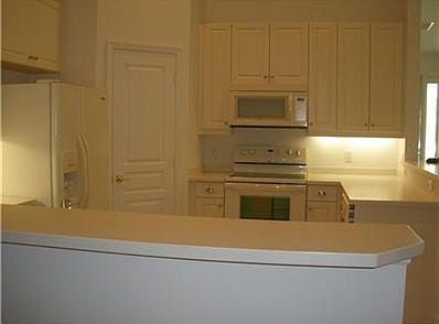 5th image of 10471 SW West Park Ave