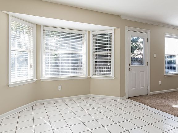 5th image of 31 Misty Wood Ct NW