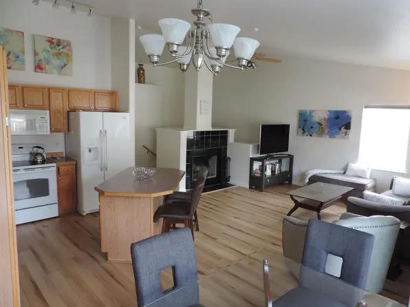 6460 Fairweather Dr, Anchorage, AK 99518