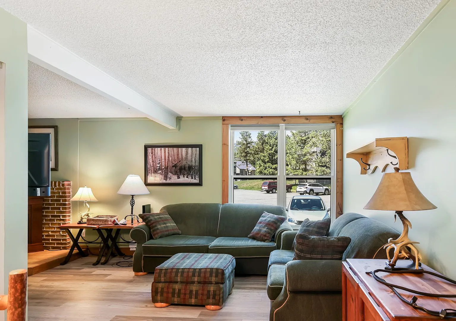 Hill Condo Studio Located in Big Sky — Photo 1