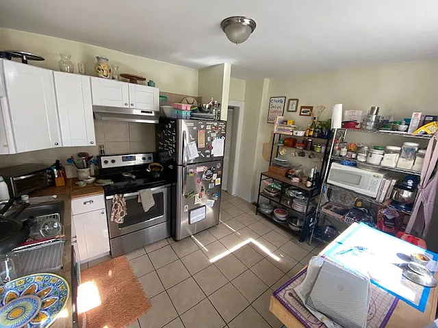2441 Medary Ave — Photo 10