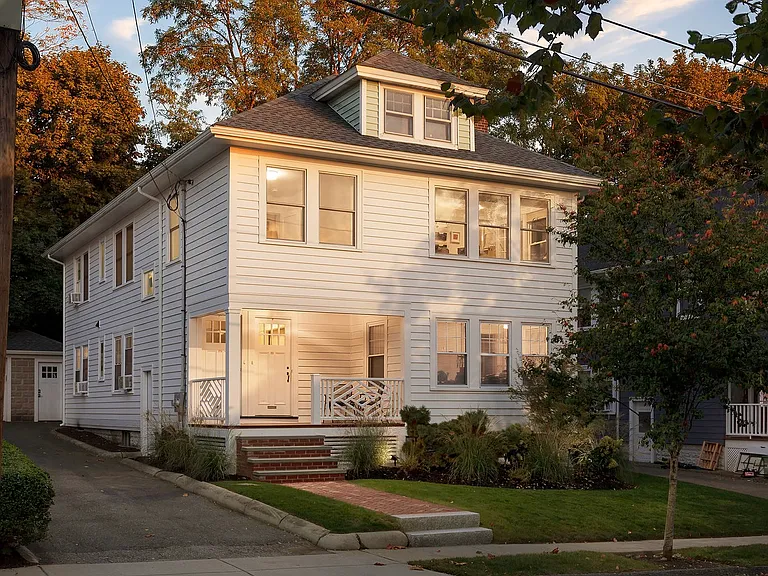 25 Channing Rd — Photo 11
