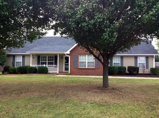 1734 Locerbie Dr, Murfreesboro, TN 37128