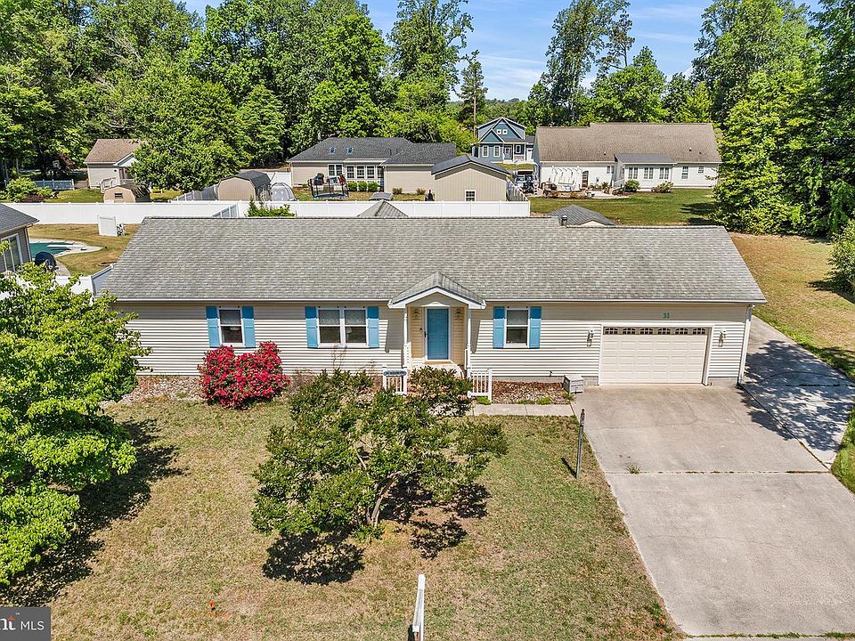 1st image of 31 Sioux Dr