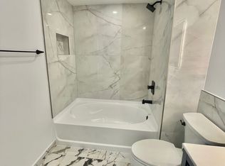 335 Biscayne Blvd #2204, Miami, FL 33122