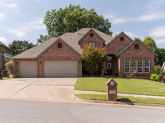 2nd image of 717 Fox Tail Dr