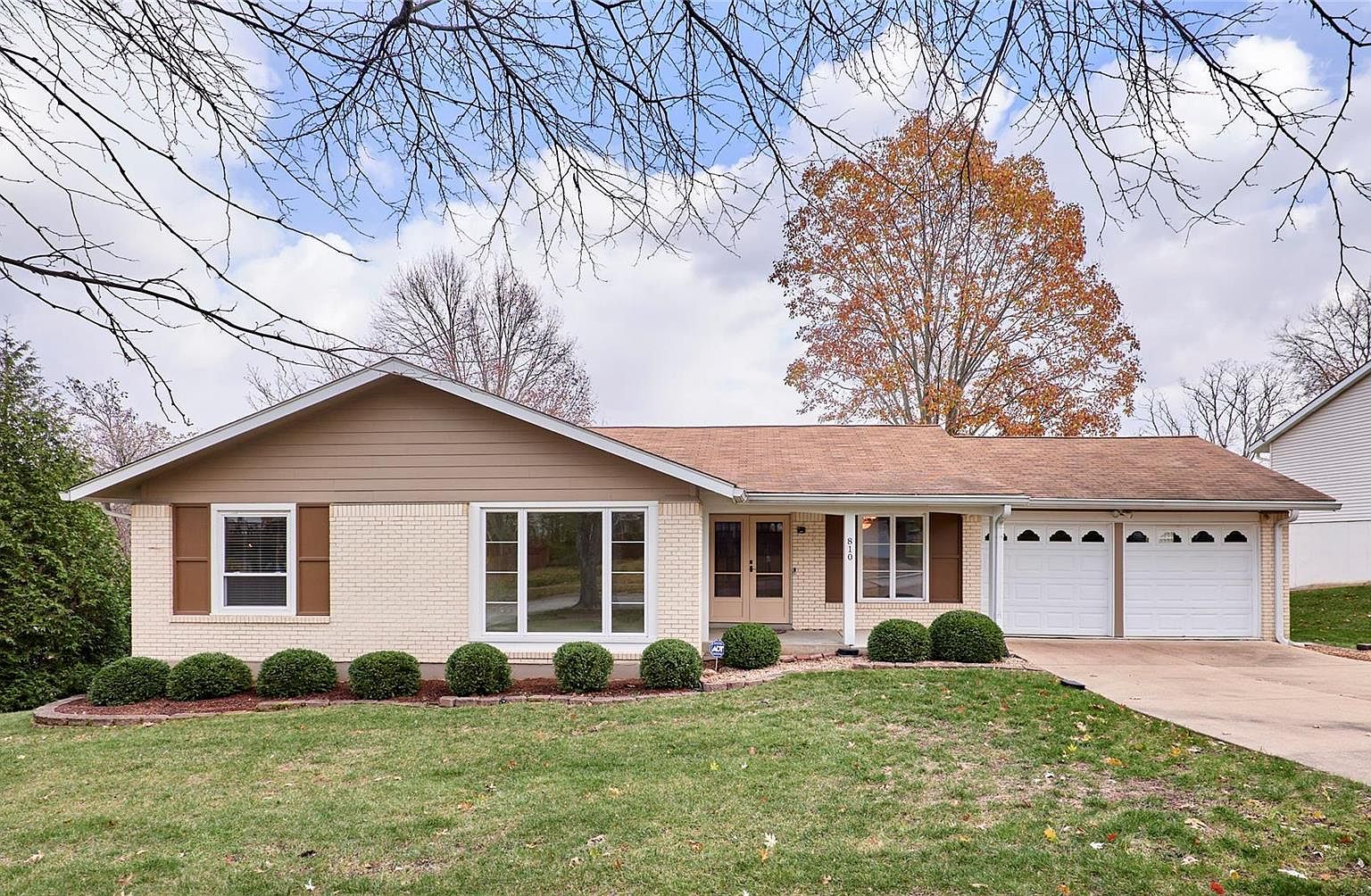 810 Country Heights Ct, Ballwin, MO 63021 Zillow