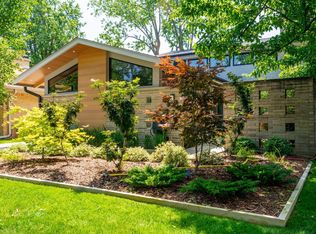 10201 W Park Ridge Ave, Wauwatosa, WI 53222