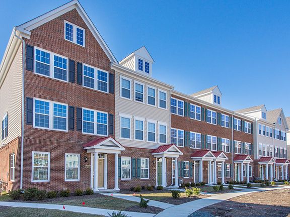 Luxury Mark townhome at Crossings at Radburn