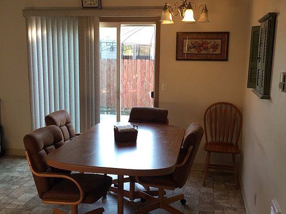 3rd image of 65 Warbler Dr