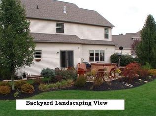 17530 Parkside Dr, North Royalton, OH 44133