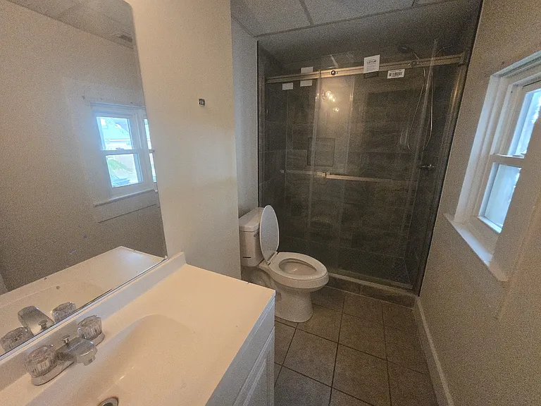 528 E Main St #1 — Photo 15