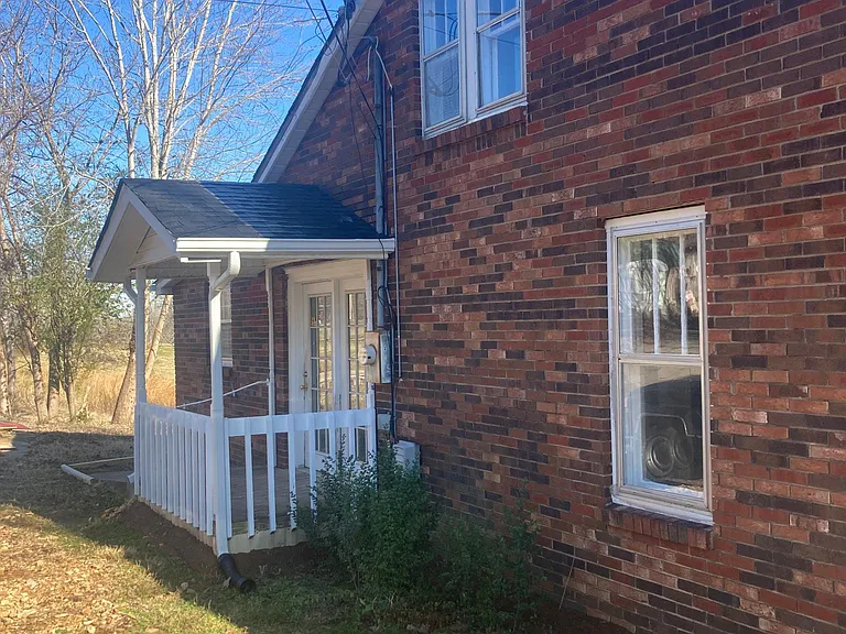 515 Old Highway 79 — Photo 14