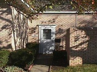 21002 Reserve Ct #E128, Fairview Park, OH 44126