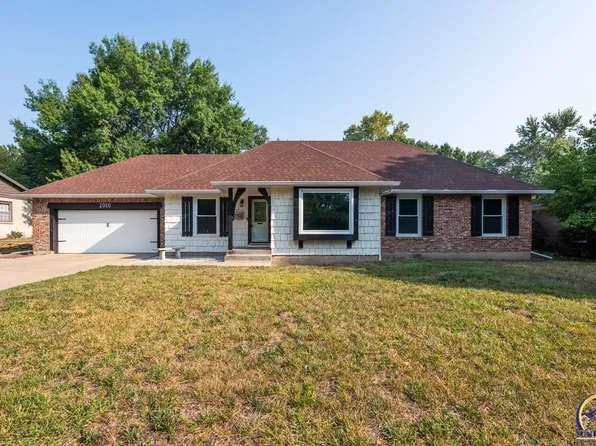 2010 SW 33rd St, Topeka, KS 66611