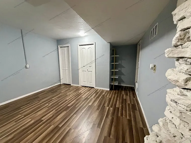 602 Azure Hills Dr — Photo 37