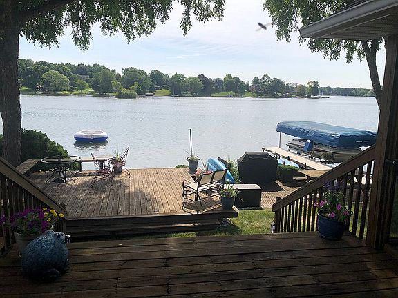 2nd image of 8465 Woodland Shore Dr