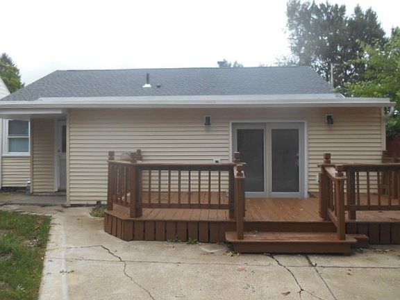 5th image of 1050 W 39th St