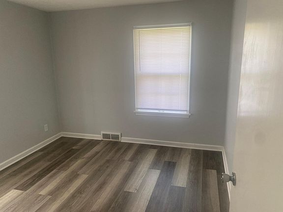 4th image of 838 W 11th St APT C