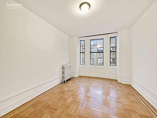 Rented by Sotheby's International Realty | media 12