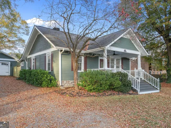 1055 Powder Springs St SE, Smyrna, GA 30080