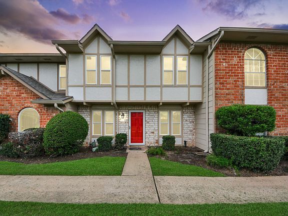 3rd image of 44 Chapparal Ct