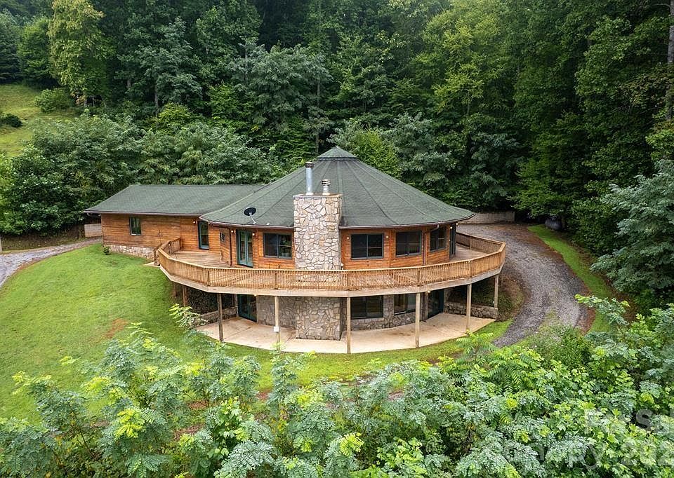 1st image of 417 Quiet Forest Ln