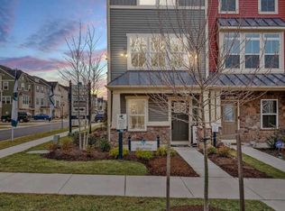 695 Ravenwood Dr, Glen Burnie, MD 21060