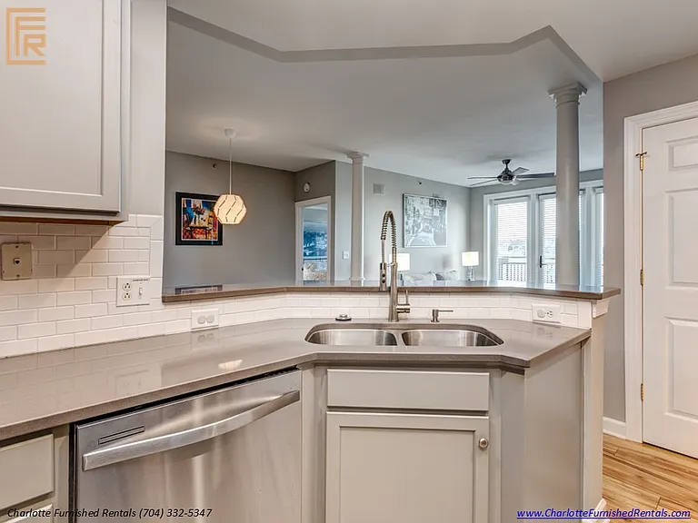 718 Trade St #813 — Photo 5