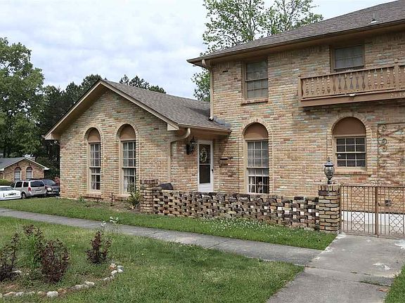 3rd image of 2134 & B Lynngate Dr #A